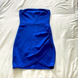 SEXY! Angl stunning royal blue strapless, this will get you noticed!
